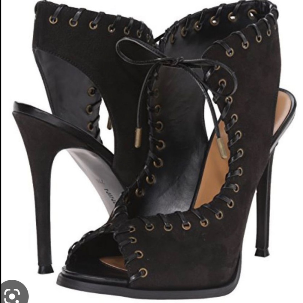 Nine West Leather Heel, Size 6.5, Black